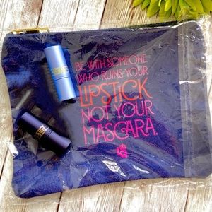 Bundle Lipstick Queen Transformative, Makeup Bag